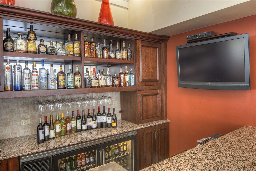 Hilton Garden Inn Norwalk Restoran foto