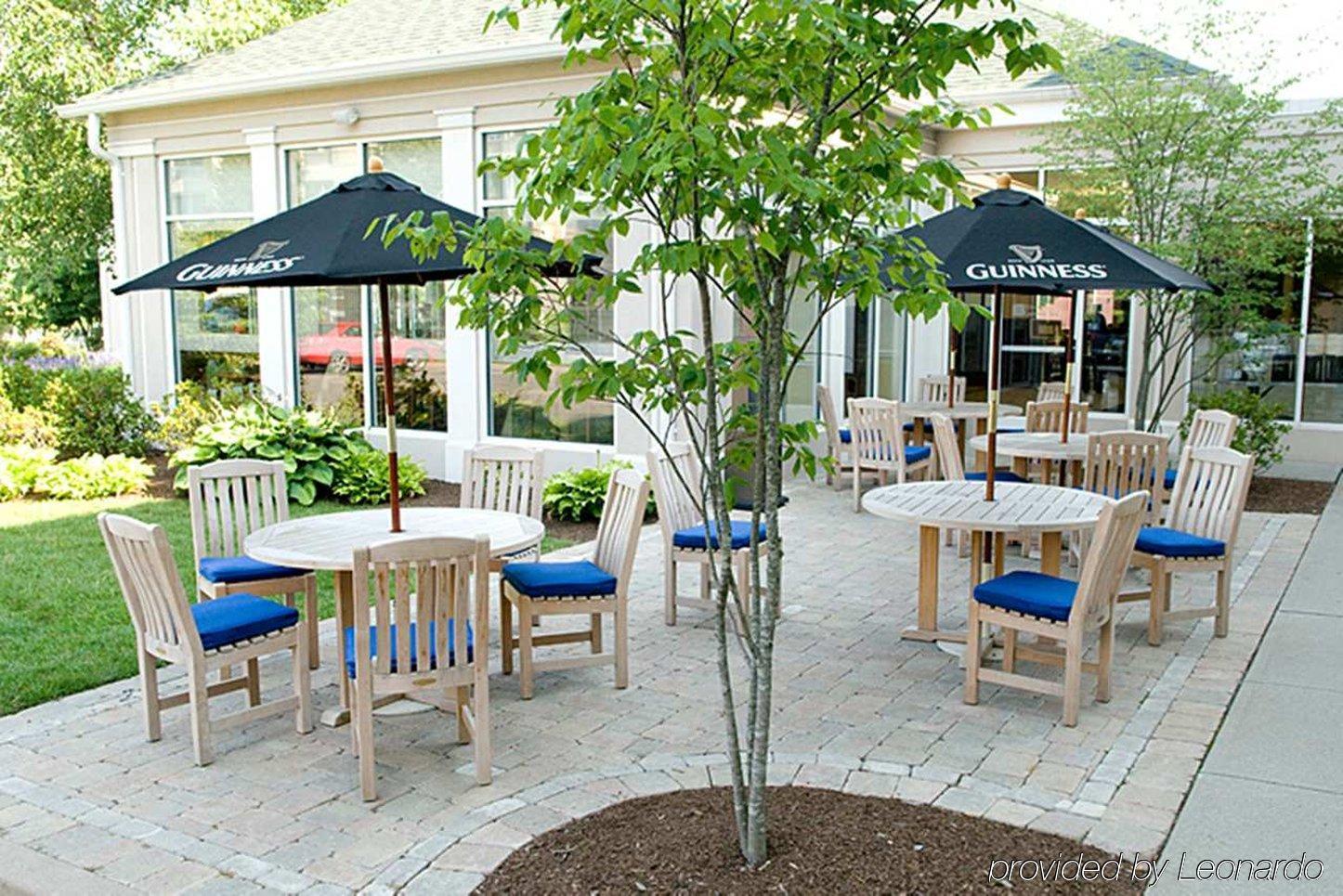 Hilton Garden Inn Norwalk Restoran foto